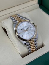 Carica l&#39;immagine nel visualizzatore di Gallery, Rolex Datejust 41 ref. 126333 year 2025 full set LIKE NEW
