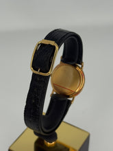 Carica l&#39;immagine nel visualizzatore di Gallery, Philip Watch classico al quarzo in oro giallo 18 KT 31mm
