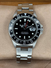 Carica l&#39;immagine nel visualizzatore di Gallery, Rolex GMT-Master II 16710 year 2005 full set
