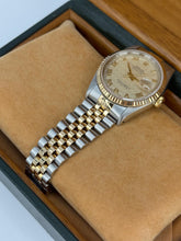 Carica l&#39;immagine nel visualizzatore di Gallery, Rolex Datejust 36mm ref. 16233 year 1994 full set
