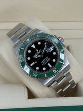 Carica l'immagine nel visualizzatore di Gallery, Rolex Submariner Date starbucks 126610LV year 2022 full set
