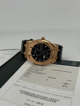 Carica l&#39;immagine nel visualizzatore di Gallery, Audemars Piguet Royal Oak Dual Time 18K rose gold ref. 26120OR.OO.D002CR.01 year 2017
