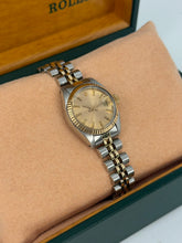 Carica l'immagine nel visualizzatore di Gallery, Rolex Lady-Datejust 26mm ref. 6917 year 1978
