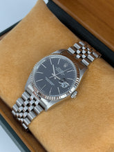 Carica l&#39;immagine nel visualizzatore di Gallery, Rolex Datejust 36mm ref. 16234 year 1999 full set
