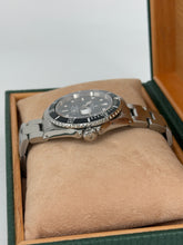 Carica l&#39;immagine nel visualizzatore di Gallery, Rolex Submariner Date 16610 year 1997 full set
