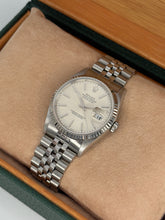 Carica l&#39;immagine nel visualizzatore di Gallery, Rolex Datejust 36mm 16234 year 1995 full set
