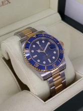 Carica l'immagine nel visualizzatore di Gallery, Rolex Submariner Date 116613LB year 2015 full set
