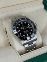 Carica l'immagine nel visualizzatore di Gallery, Rolex Submariner Date 126610LN year 2023 full set
