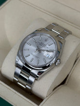 Carica l'immagine nel visualizzatore di Gallery, Rolex Datejust 36mm ref. 126200 year 2022 full set
