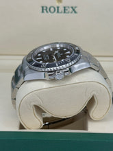Carica l'immagine nel visualizzatore di Gallery, Rolex Submariner No Date 124060 year 2025 full set
