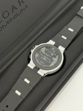 Carica l&#39;immagine nel visualizzatore di Gallery, Bulgari Bulgari cronograph Aluminium Gran Turismo limited edition 1 of 1200 ref. 103893 year 2025 full set NEW
