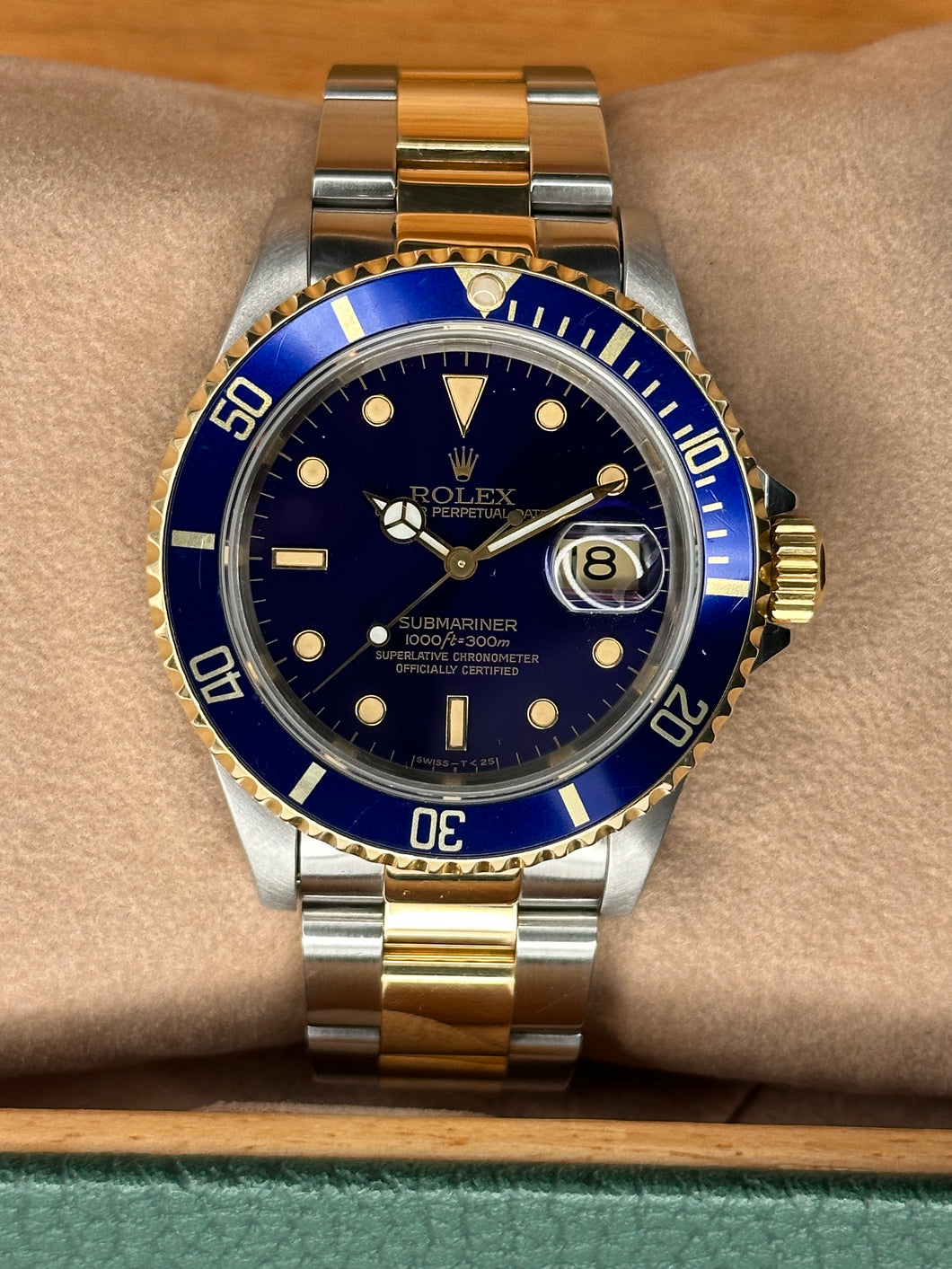 Rolex Submariner Date 16613 year 1994 full set