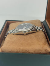 Carica l'immagine nel visualizzatore di Gallery, Rolex Datejust 36mm ref. 16220 year 2005 full set
