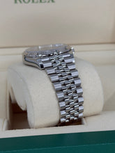 Carica l&#39;immagine nel visualizzatore di Gallery, Rolex Datejust 36mm mint green Dial ref. 126234 year 2025 full set NEW
