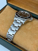 Carica l&#39;immagine nel visualizzatore di Gallery, Rolex Submariner No Date 14060 year 1991
