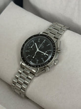 Carica l'immagine nel visualizzatore di Gallery, Omega Speedmaster Reduced 35705000 year 2000 full set
