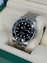 Carica l&#39;immagine nel visualizzatore di Gallery, Rolex Submariner No Date 124060 year 2021 full set
