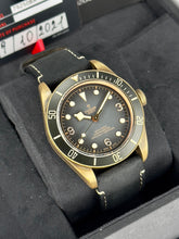 Carica l'immagine nel visualizzatore di Gallery, Tudor Black Bay Bronze 79250BA year 2021 Full set
