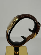 Carica l&#39;immagine nel visualizzatore di Gallery, Zenith classico in oro giallo 18KT 34mm
