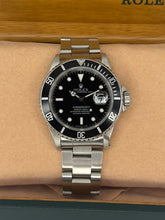 Carica l'immagine nel visualizzatore di Gallery, Rolex Submariner Date 16610 year 1991

