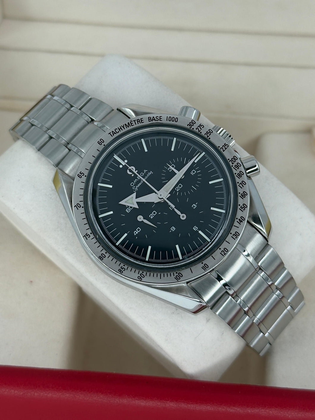 Omega Speedmaster Broad Arrow ref. 34945000