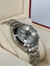 Carica l&#39;immagine nel visualizzatore di Gallery, Omega Speedmaster Date 39mm 3513.3000 year 2005 full set
