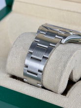 Carica l&#39;immagine nel visualizzatore di Gallery, Rolex Explorer ref 214270 year 2018 full set
