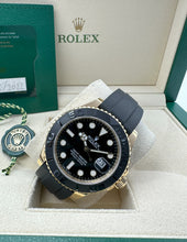 Carica l&#39;immagine nel visualizzatore di Gallery, Rolex Yacht-Master oro giallo 226658 Oysterflex 42mm FULL SET 2022
