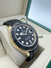 Carica l&#39;immagine nel visualizzatore di Gallery, Rolex Yacht-Master oro giallo 226658 Oysterflex 42mm FULL SET 2022

