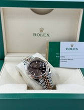 Carica l&#39;immagine nel visualizzatore di Gallery, Rolex Datejust Chocolate 41mm 126331 full set 2019
