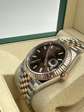 Carica l&#39;immagine nel visualizzatore di Gallery, Rolex Datejust Chocolate 41mm 126331 full set 2019
