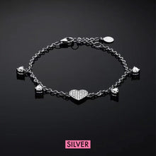Carica l&#39;immagine nel visualizzatore di Gallery, Bracciale donna CHIARA FERRAGNI con cuori in argento

