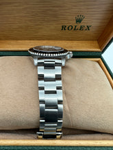 Carica l&#39;immagine nel visualizzatore di Gallery, Rolex Submariner Date 16610 year 1991
