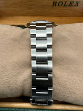 Carica l&#39;immagine nel visualizzatore di Gallery, Rolex Explorer II 40mm 16570 FULL SET  2005
