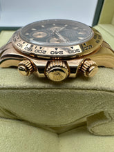 Carica l&#39;immagine nel visualizzatore di Gallery, Rolex Daytona Cosmograph 40mm oro rosa 18k  ref. 116505 anno 2010

