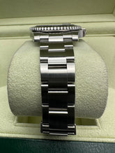 Carica l&#39;immagine nel visualizzatore di Gallery, Rolex Submariner Date 40mm 116610LN FULL SET 2012

