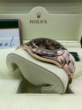 Carica l&#39;immagine nel visualizzatore di Gallery, Rolex Daytona Cosmograph 40mm oro rosa 18k  ref. 116505 anno 2010
