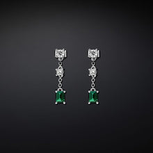 Carica l&#39;immagine nel visualizzatore di Gallery, Orecchini pendenti CHIARA FERRAGNI collezione Emerald
