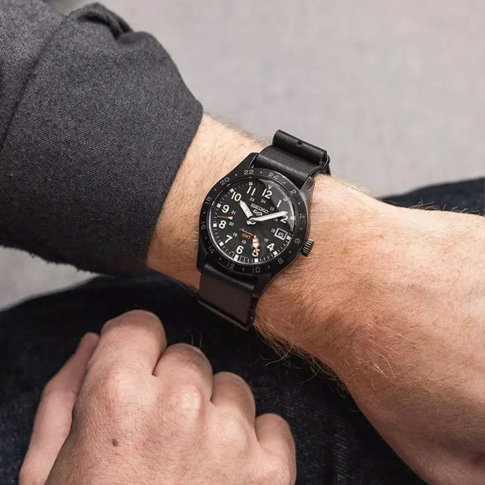 Orologio uomo SEIKO 5 Sports pelle nero BIONDO GIOIELLERIA