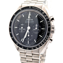 Carica l&#39;immagine nel visualizzatore di Gallery, Omega Speedmaster Moonwatch 31030425001001 LIKE NEW 2023
