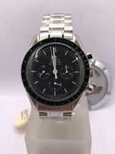 Carica l&#39;immagine nel visualizzatore di Gallery, Omega Speedmaster Professional Moonwatch 31130423001005 YEAR 2020 full set LIKE NEW

