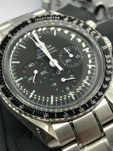 Carica l&#39;immagine nel visualizzatore di Gallery, Omega Speedmaster Professional Moonwatch 31130423001005 YEAR 2020 full set LIKE NEW
