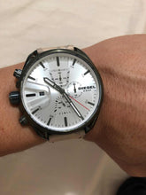 Carica l&#39;immagine nel visualizzatore di Gallery, Orologio Uomo Diesel Pelle Marrone
